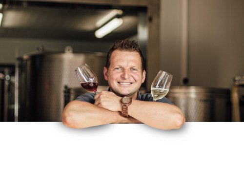 Winzer Stefan Pauritsch im Weinkeller