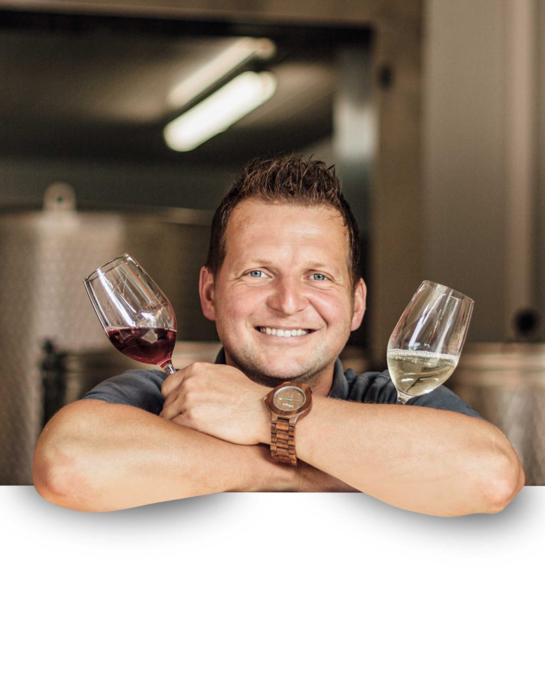 Winzer Stefan Pauritsch im Weinkeller