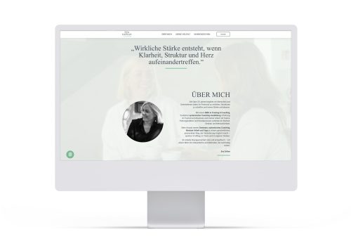 Ein weisser computermonitor mit weissem hintergrund