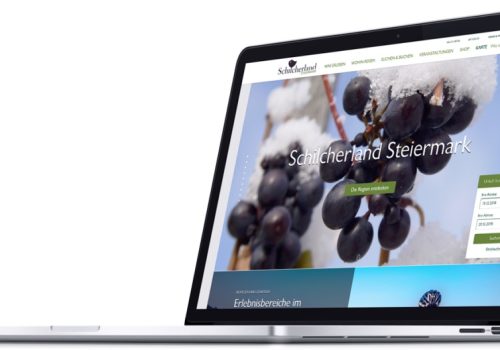 MacBook mit Schilcherland Webseite
